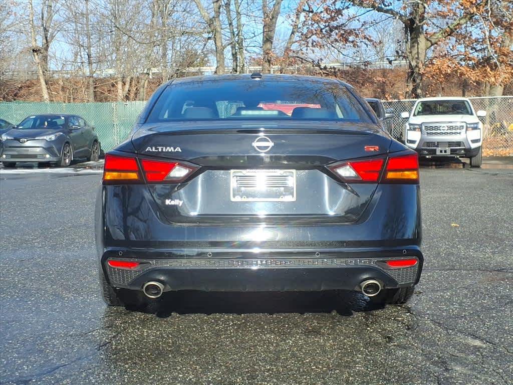 2023 Nissan Altima 2.5 SR Image 6 of 25