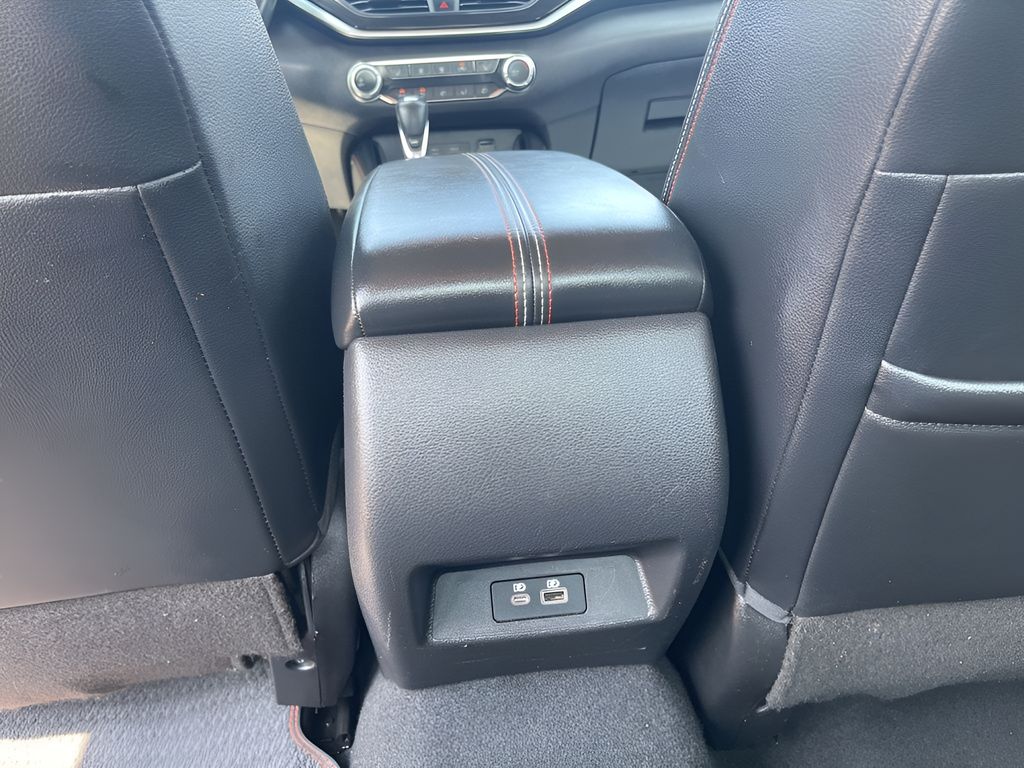 2023 Nissan Altima 2.5 SR Image 37 of 40