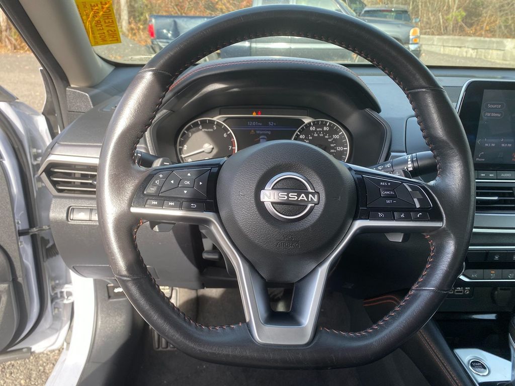 2023 Nissan Altima 2.5 SR Image 27 of 30