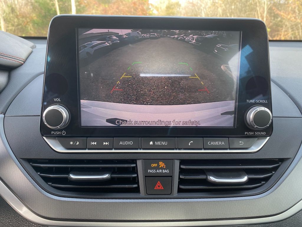 2023 Nissan Altima 2.5 SR Image 18 of 30