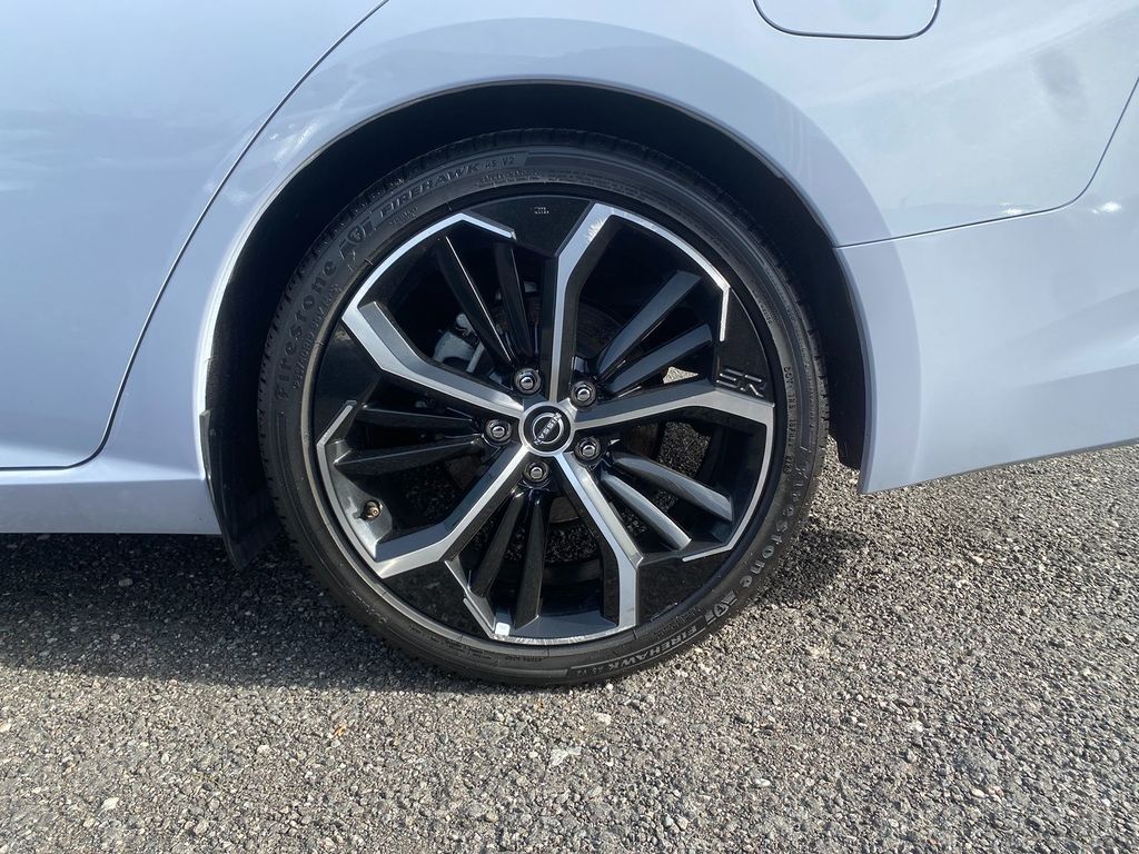 2023 Nissan Altima 2.5 SR Image 10 of 30