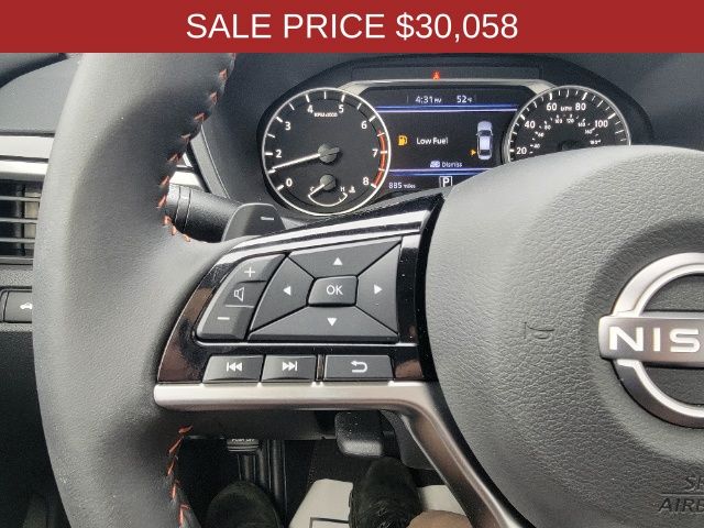 Vehicle image 13 of 23