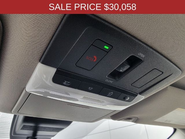 Vehicle image 16 of 23