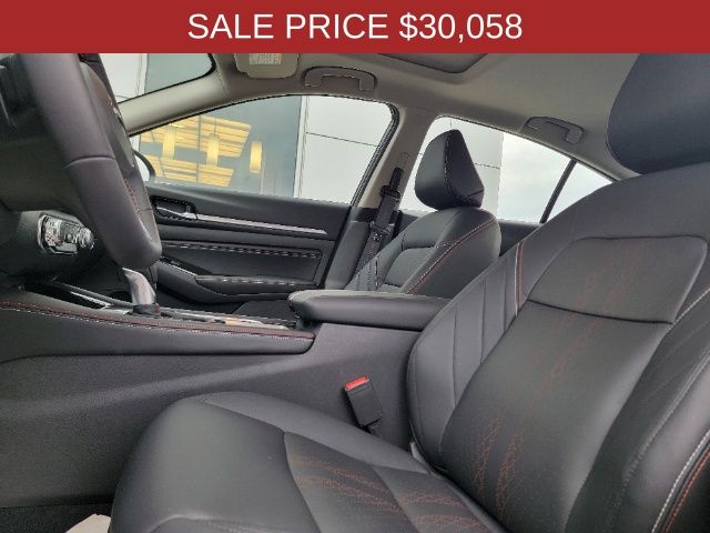 Vehicle image 12 of 23