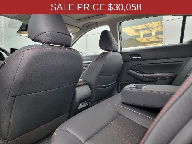 Vehicle image 20 of 23