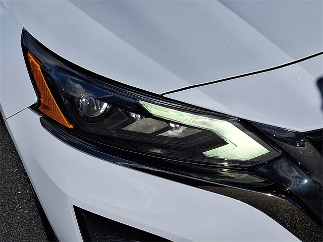 2023 Nissan Altima 2.5 SR Image 20 of 30