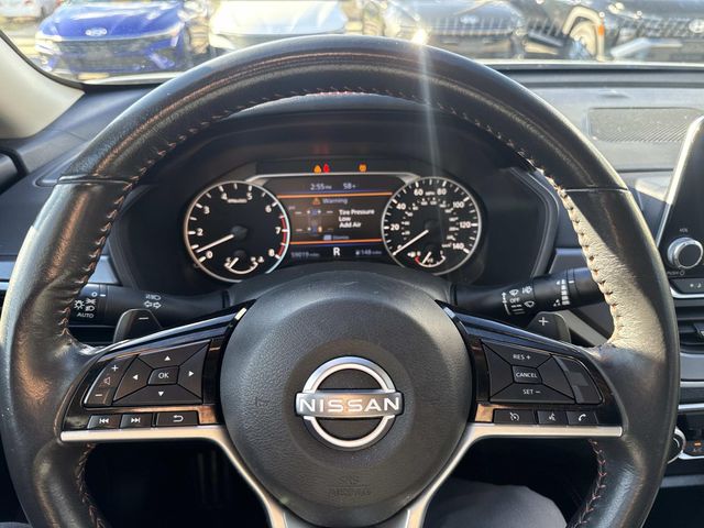 2023 Nissan Altima 2.5 SR Image 33 of 35