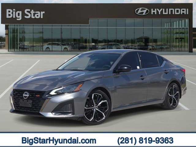 2023 Nissan Altima 2.5 SR Image 1 of 23