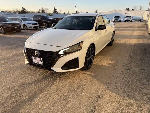 Vehicle image 1 of 10