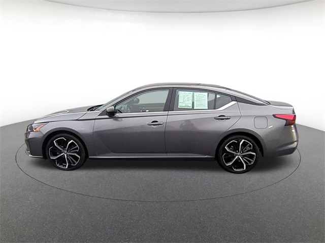 2023 Nissan Altima 2.5 SR Image 8 of 23