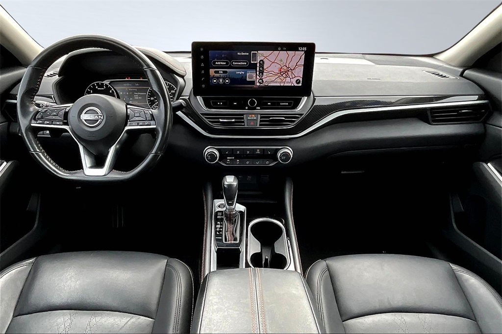 2023 Nissan Altima 2.5 SR Image 15 of 34