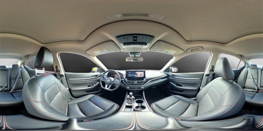 2023 Nissan Altima 2.5 SR Image 17 of 34