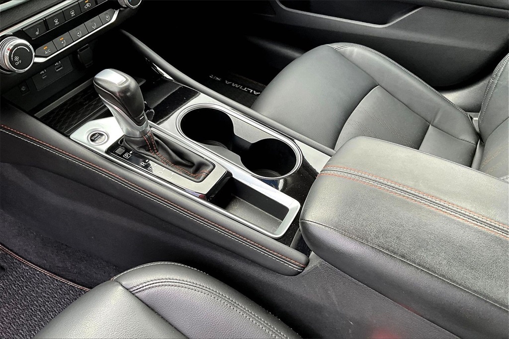 2023 Nissan Altima 2.5 SR Image 23 of 34