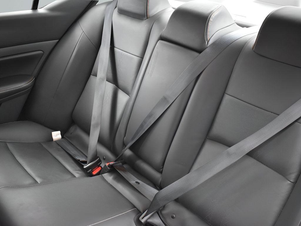 2023 Nissan Altima 2.5 SR Image 26 of 44
