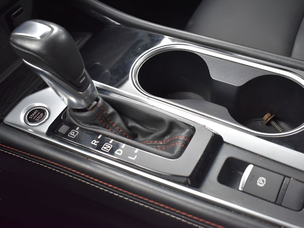 2023 Nissan Altima 2.5 SR Image 32 of 44