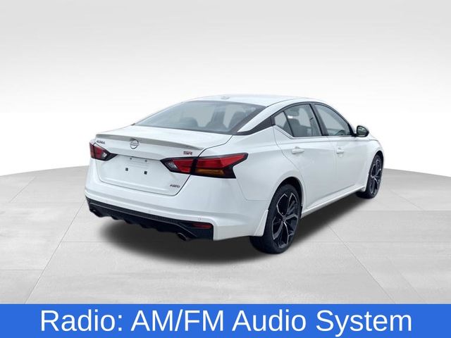 2023 Nissan Altima 2.5 SR Image 3 of 25