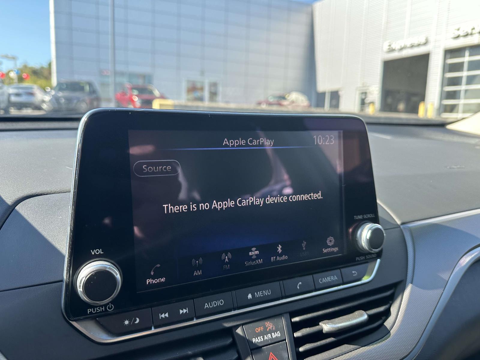 2023 Nissan Altima 2.5 SR Image 14 of 30