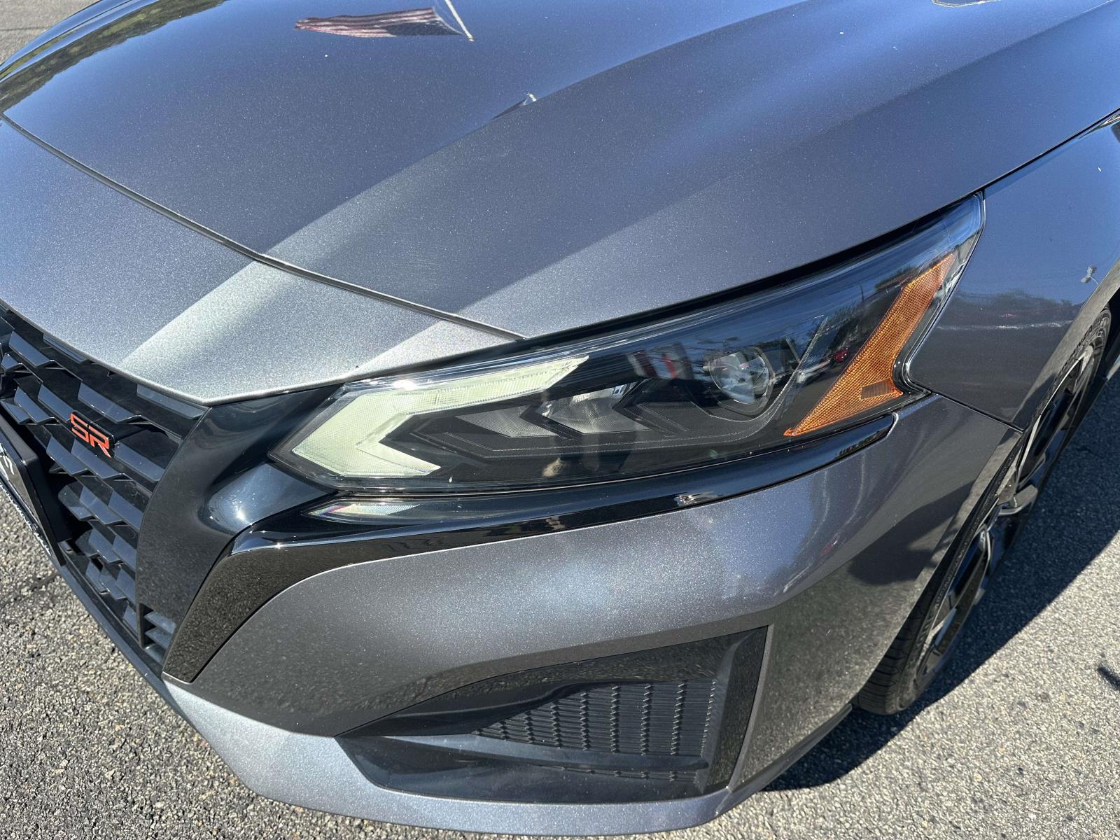 2023 Nissan Altima 2.5 SR Image 18 of 30