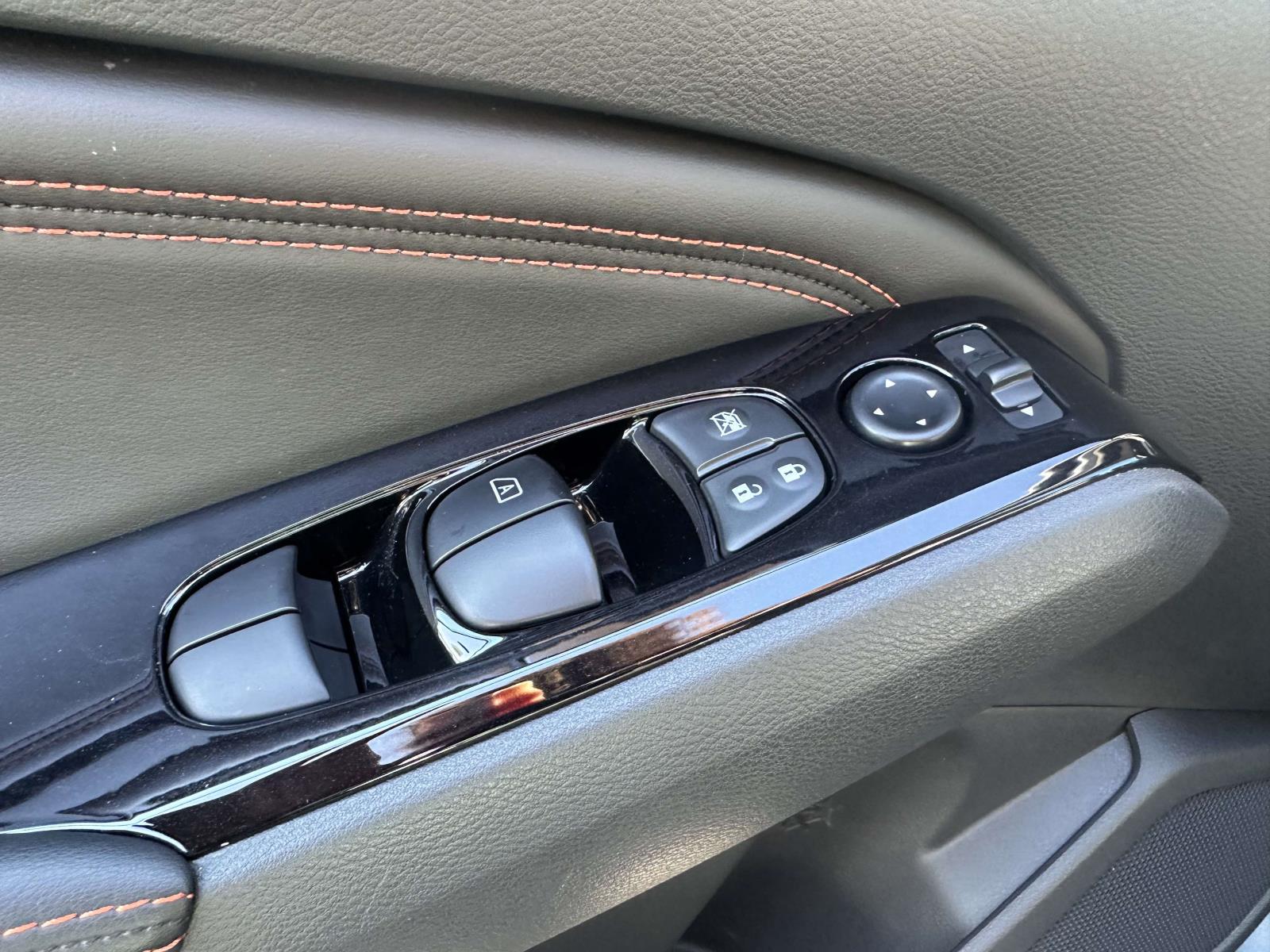 2023 Nissan Altima 2.5 SR Image 22 of 30