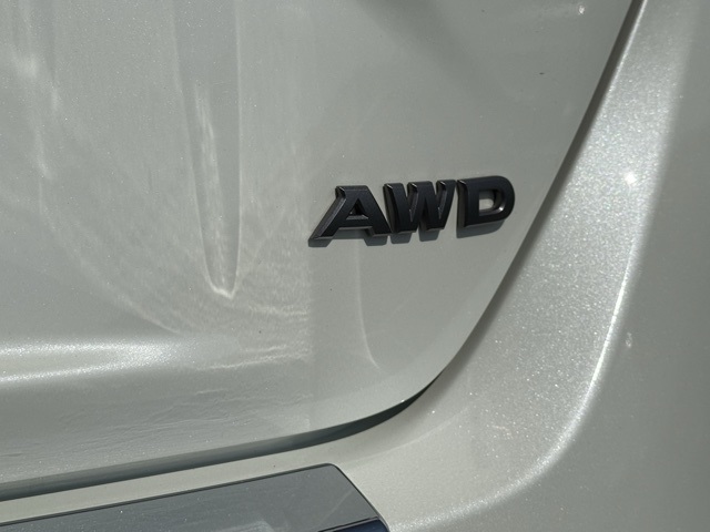 Vehicle image 31 of 39