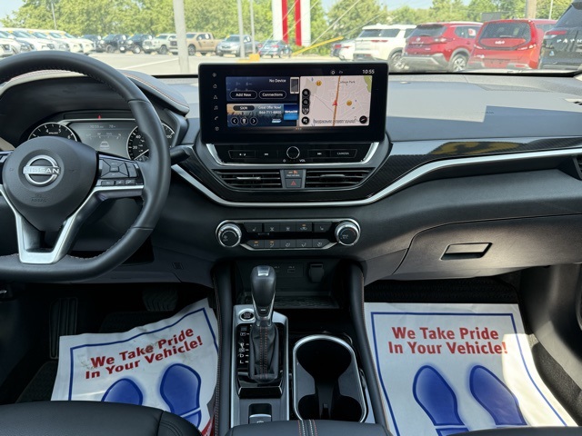 Vehicle image 19 of 39