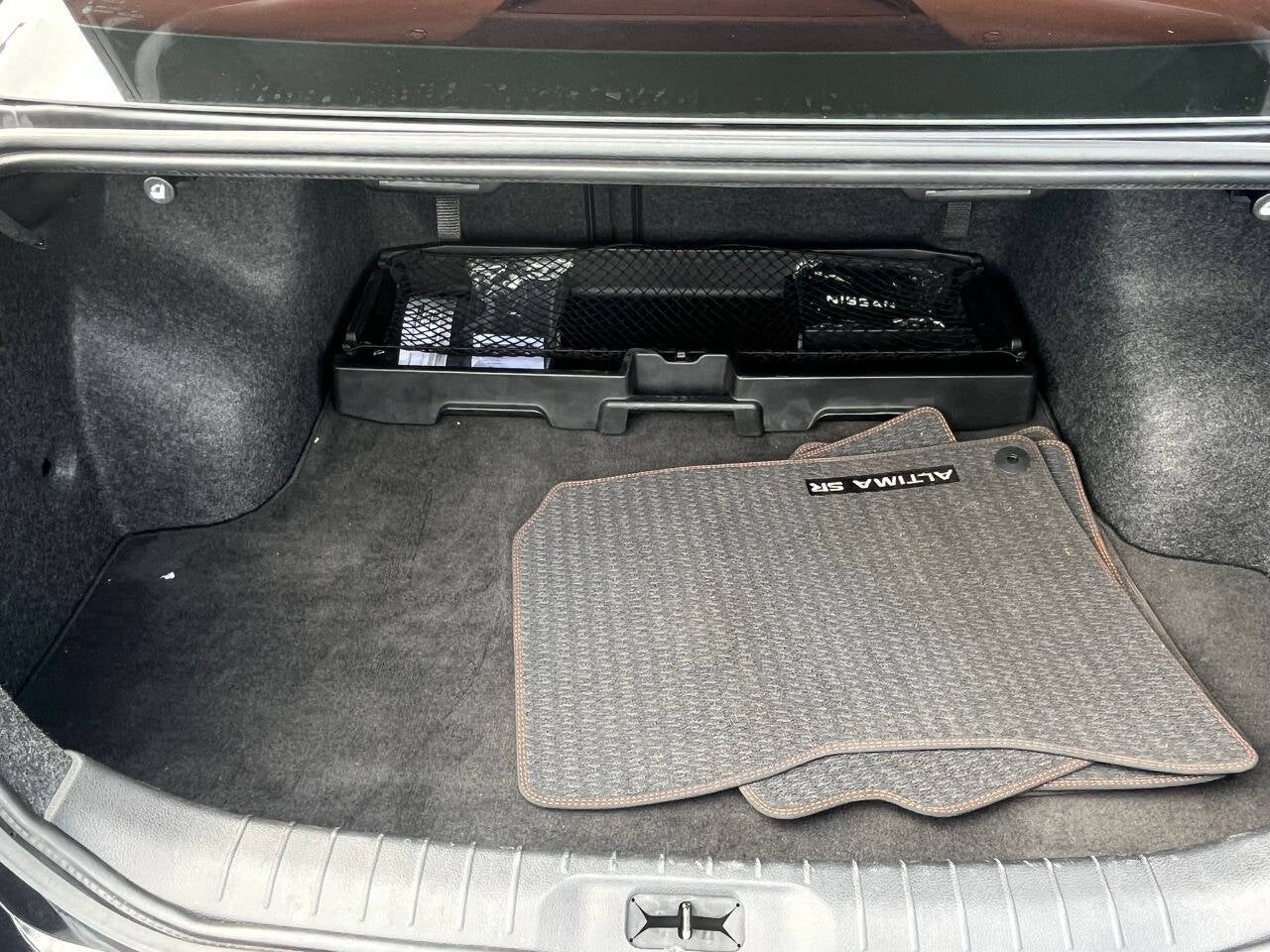 Vehicle image 16 of 38