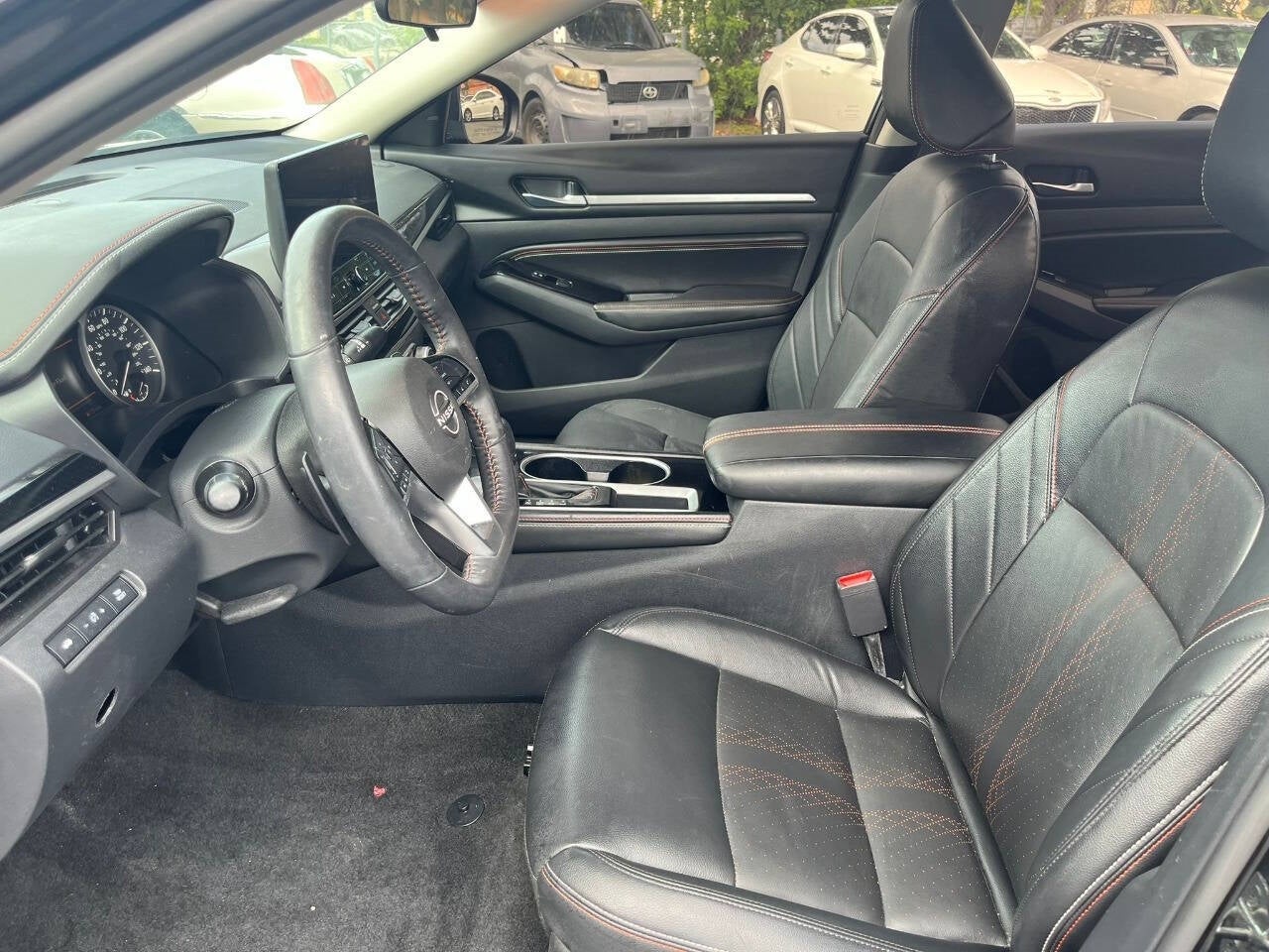 Vehicle image 19 of 38