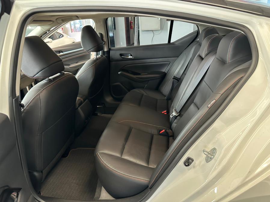 2023 Nissan Altima 2.5 SR Image 21 of 69