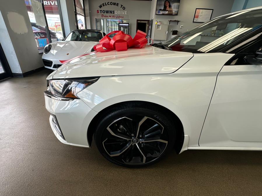 2023 Nissan Altima 2.5 SR Image 68 of 69