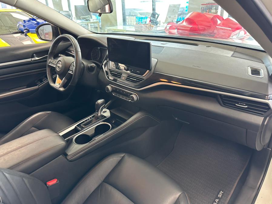 2023 Nissan Altima 2.5 SR Image 27 of 69
