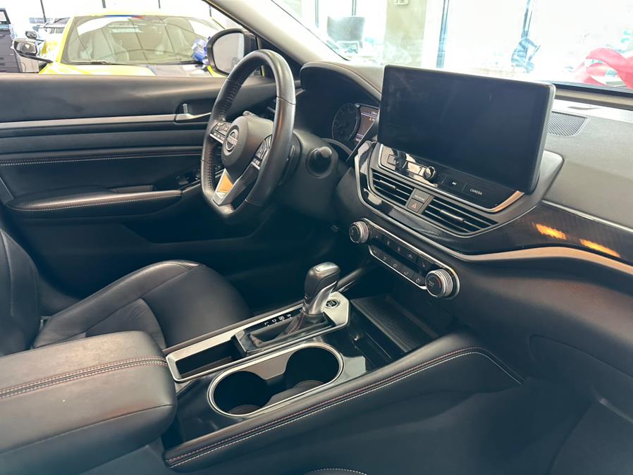 2023 Nissan Altima 2.5 SR Image 38 of 69