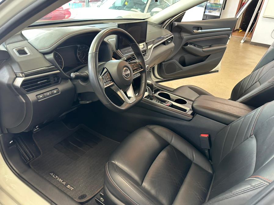 2023 Nissan Altima 2.5 SR Image 37 of 69