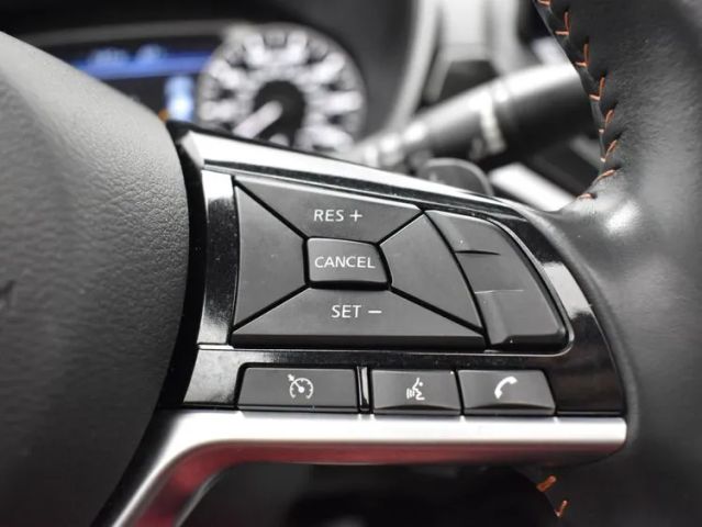 2023 Nissan Altima 2.5 SR Image 30 of 36