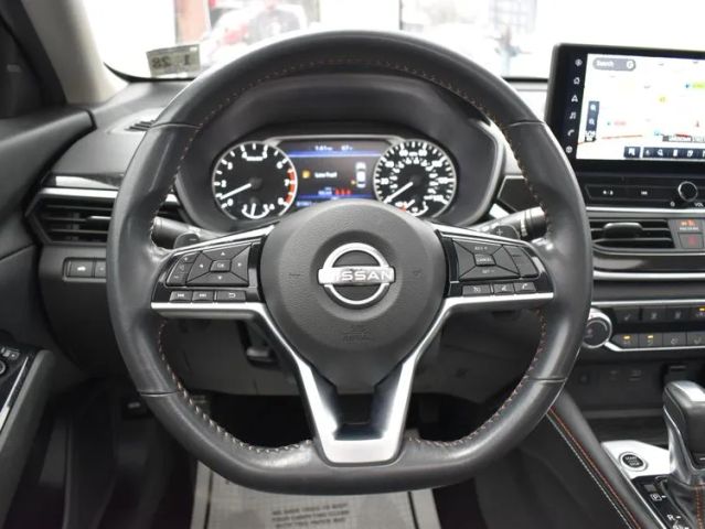 2023 Nissan Altima 2.5 SR Image 34 of 36