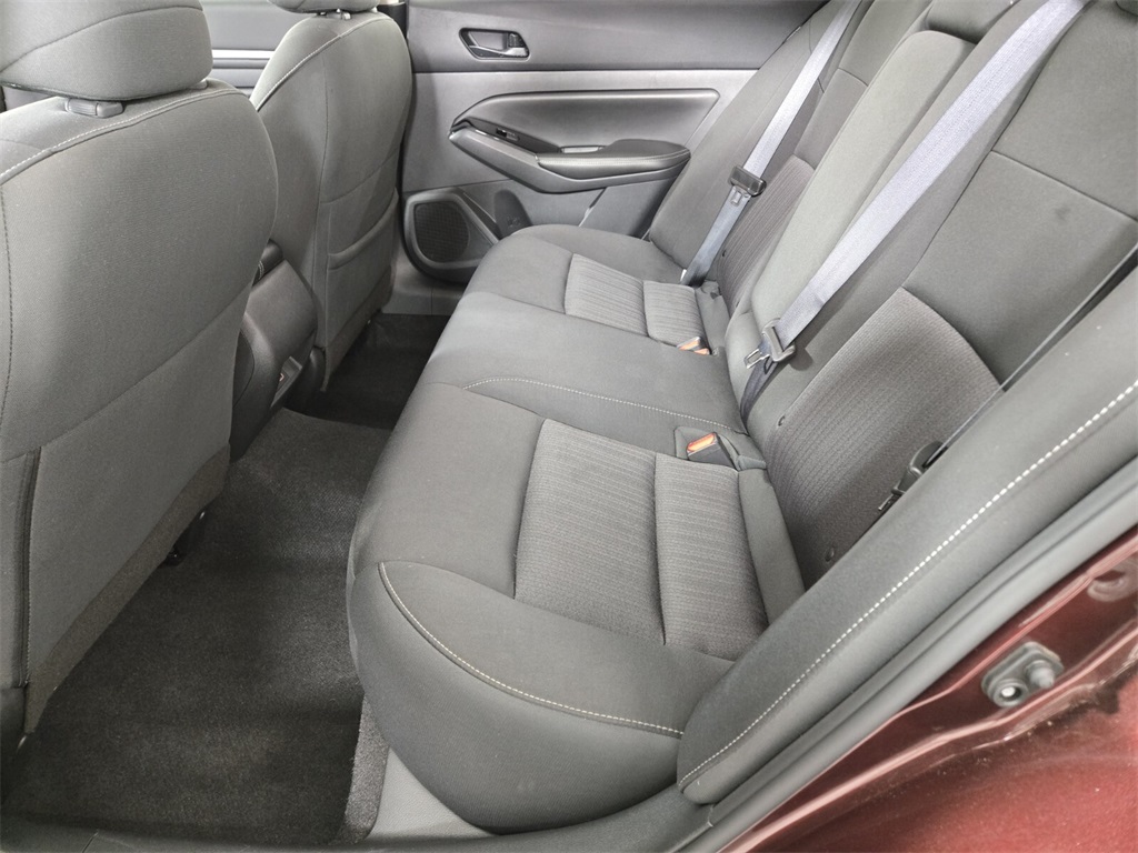 Vehicle image 14 of 37