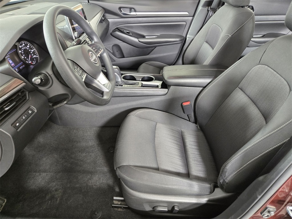 Vehicle image 12 of 37