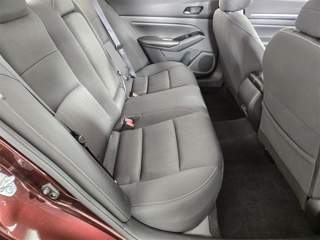 Vehicle image 16 of 37