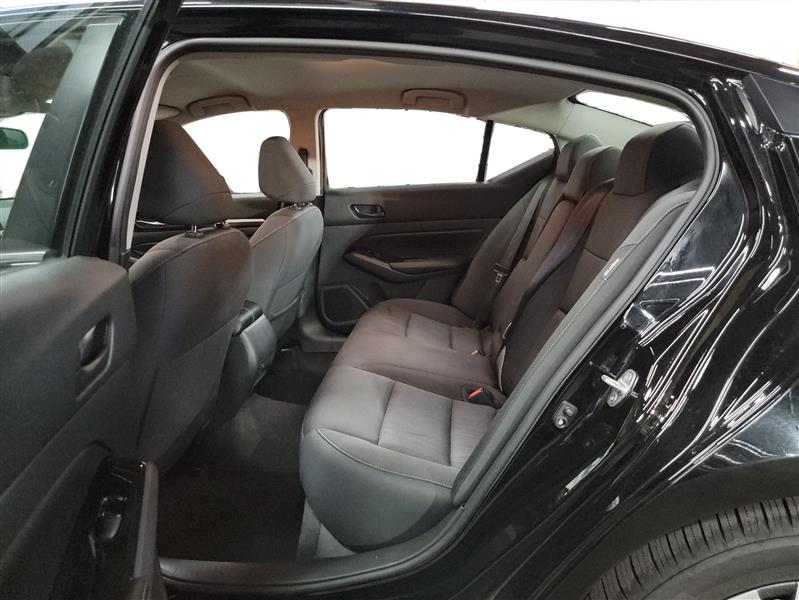 2023 Nissan Altima 2.5 SV Image 14 of 23