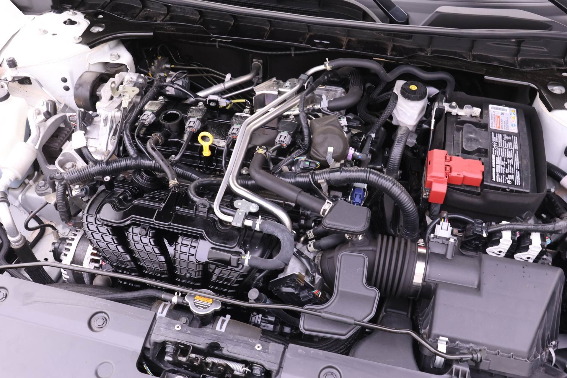 2023 Nissan Altima 2.5 SV Image 3 of 17