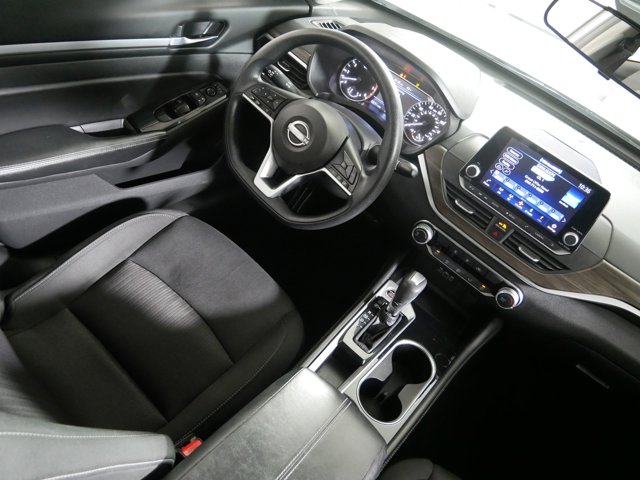 2023 Nissan Altima 2.5 SV Image 15 of 34