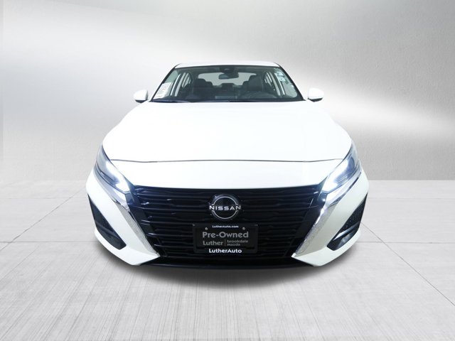 2023 Nissan Altima 2.5 SV Image 2 of 34