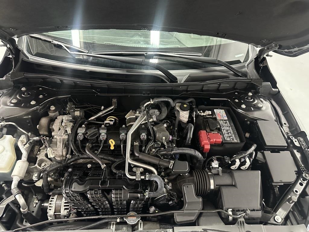 Vehicle image 4 of 37