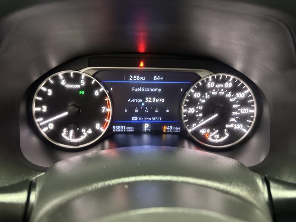 Vehicle image 13 of 37