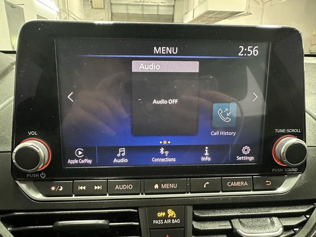 Vehicle image 18 of 37