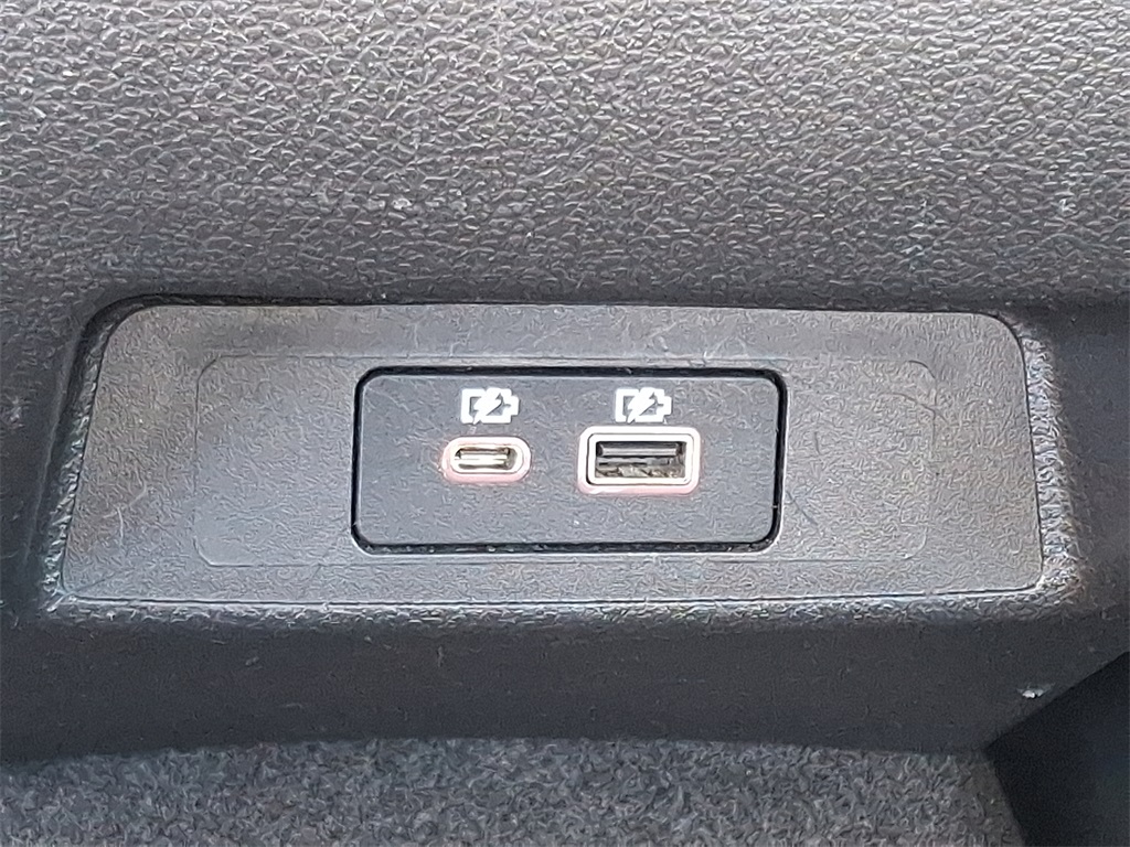 2023 Nissan Altima 2.5 SV Image 23 of 32