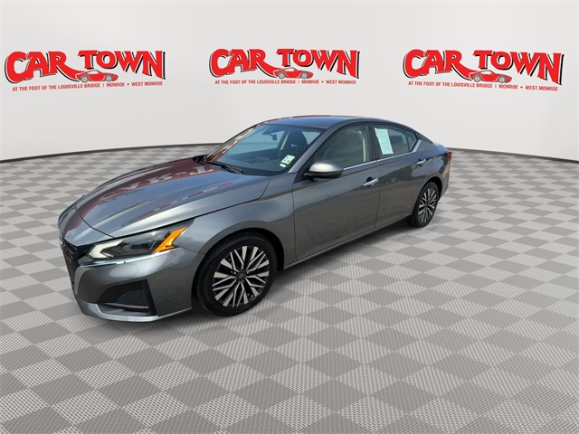 2023 Nissan Altima 2.5 SV Image 1 of 24