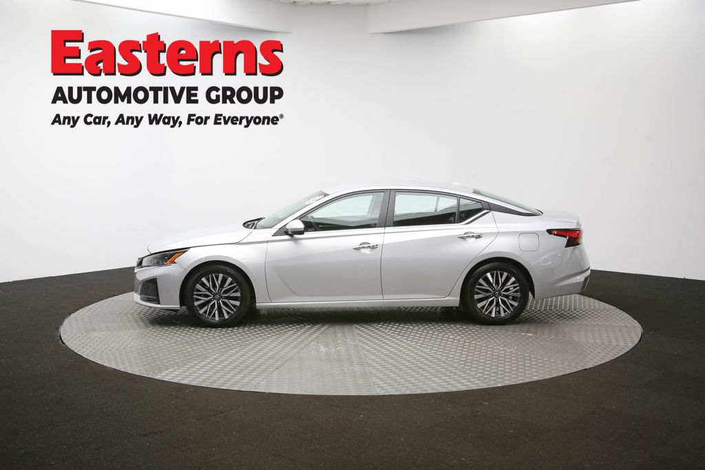 2023 Nissan Altima 2.5 SV Image 35 of 64