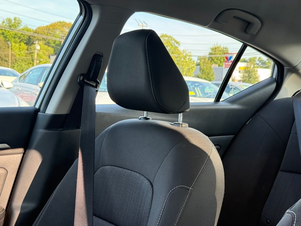 2023 Nissan Altima 2.5 SV Image 12 of 35