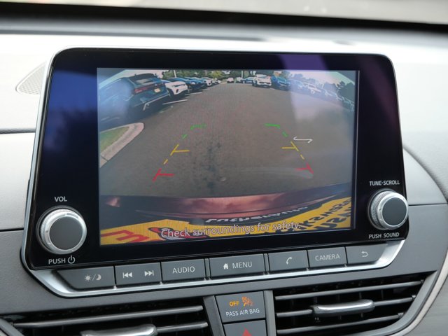 2023 Nissan Altima 2.5 SV Image 17 of 38