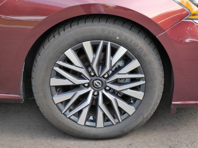 2023 Nissan Altima 2.5 SV Image 9 of 38